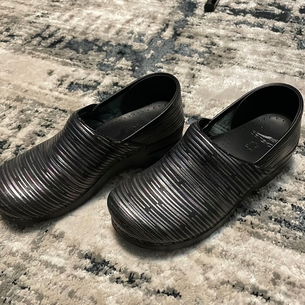 Dansko clogs, size 40; fits 9 to 9 1/2